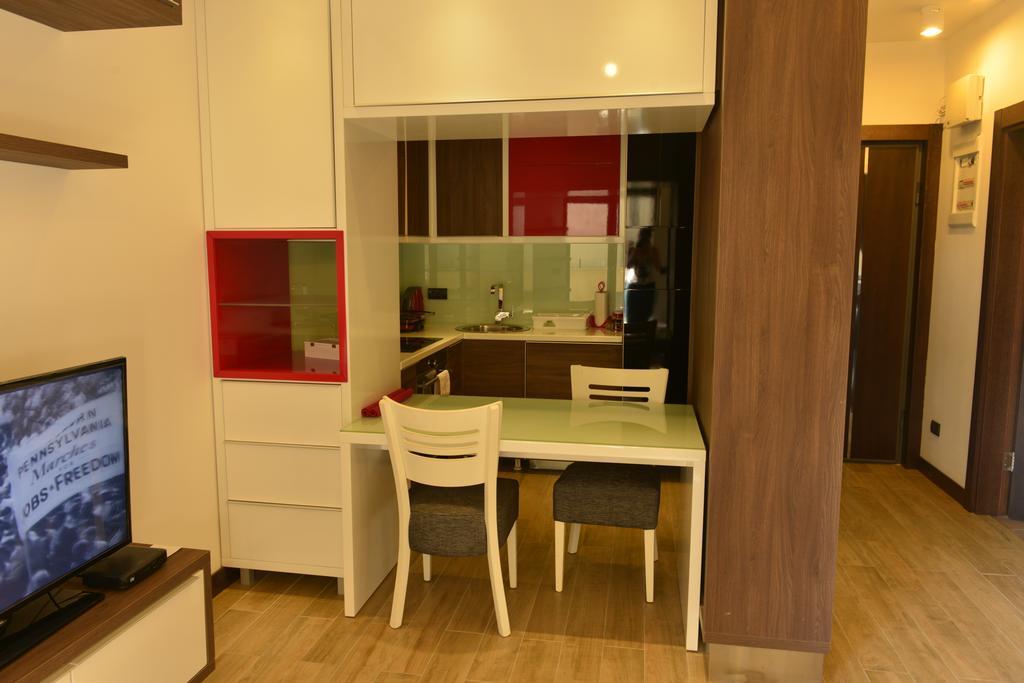 Studio Apartment Picasso Belgrado Esterno foto